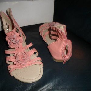 girl's pink sandals with heel zipper,flowers 13m